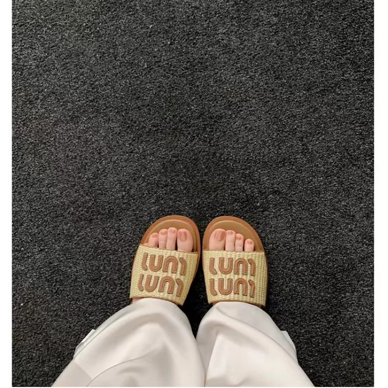 2024 New Summer Evening Vacation Weaving Flat Bottom Beach Slippers for Foreign Trade, Wearing Women's Sandals Externally