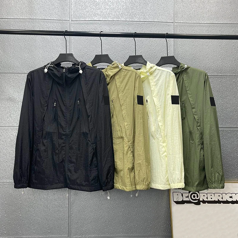 

Men's Hooded Jacket Thin Spring Summer Waterproof Sunscreen Breathable Zipper Coat Jaqueta Masculina MA832