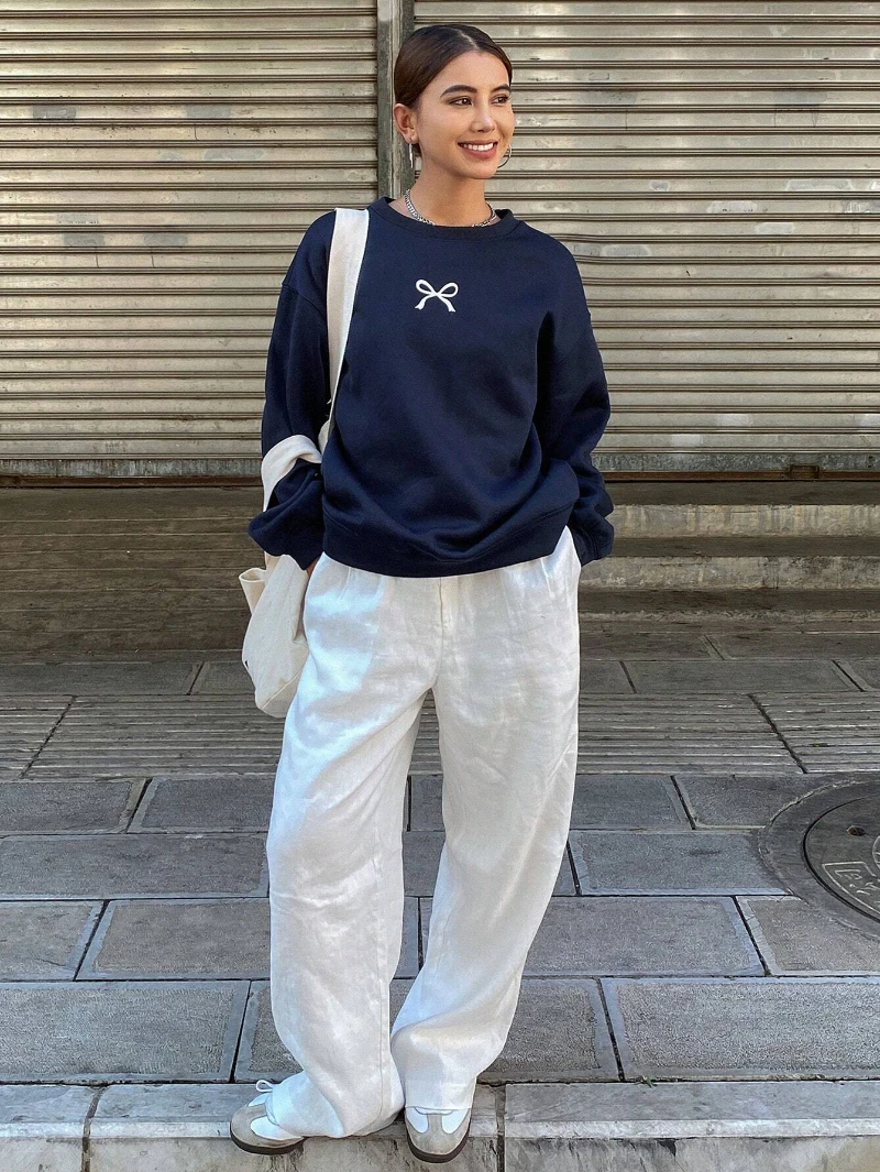 Casual Women's Sweatshirts Kawaii Bow Graphic Prints Pullover Comfortable Warm Oversize Hoodie Autumn Fleece Soft Female Clothes 4