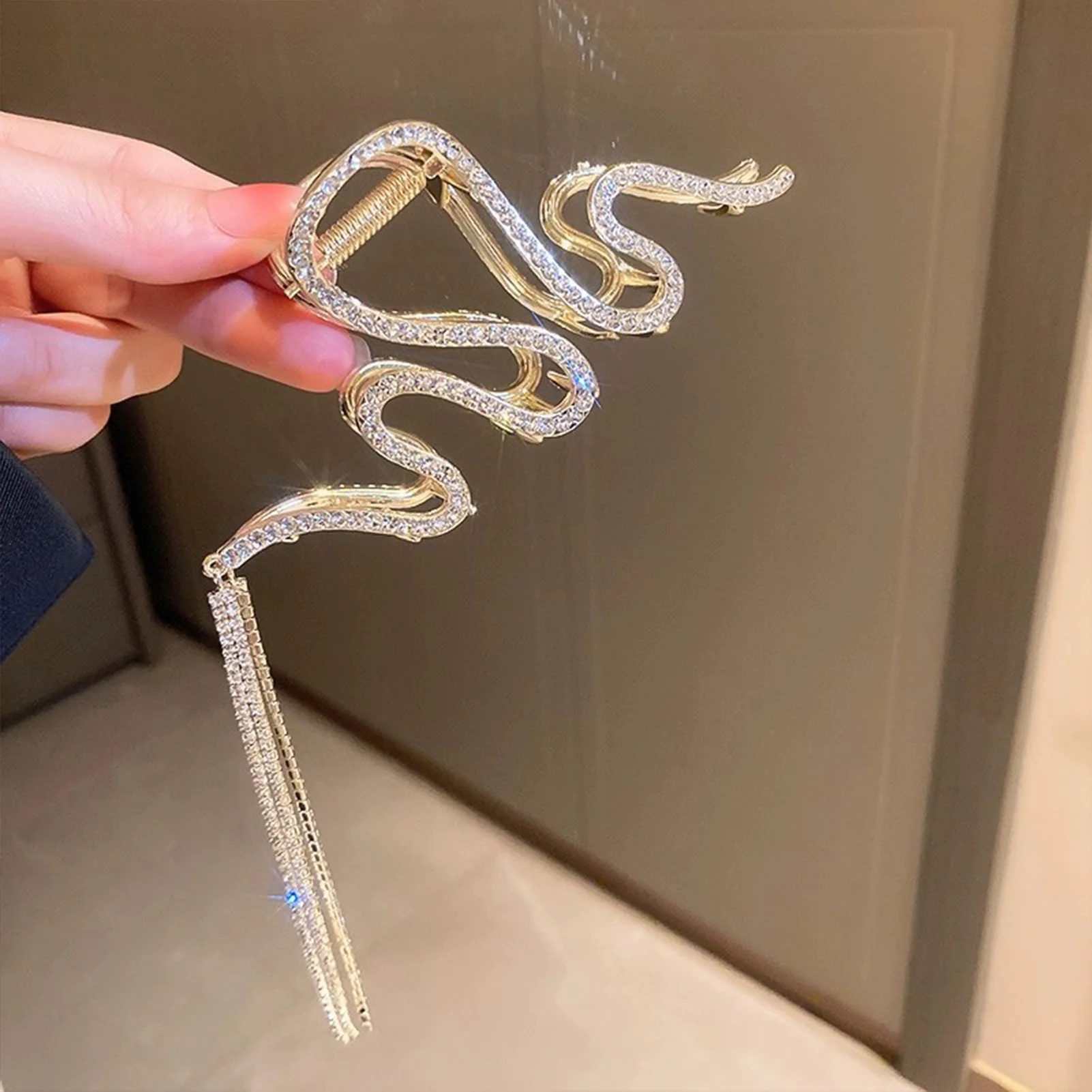 Große Schlangenform Hai Clip Strass Haarklammer für Frauen Mädchen Party Hochzeit Abschlussball Haarschmuck – Detail 5