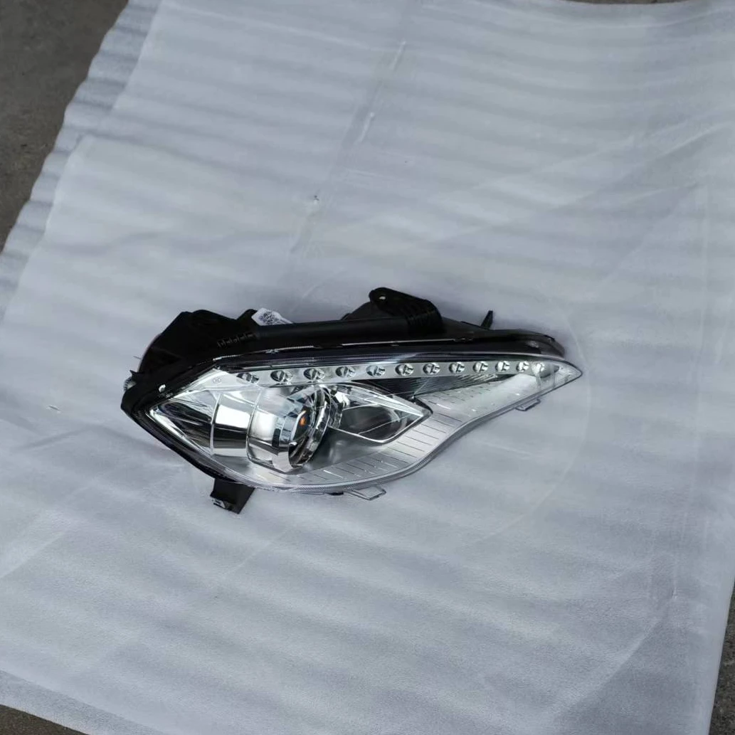 

One headlamp for SAIC Saab D70 Free Shipping