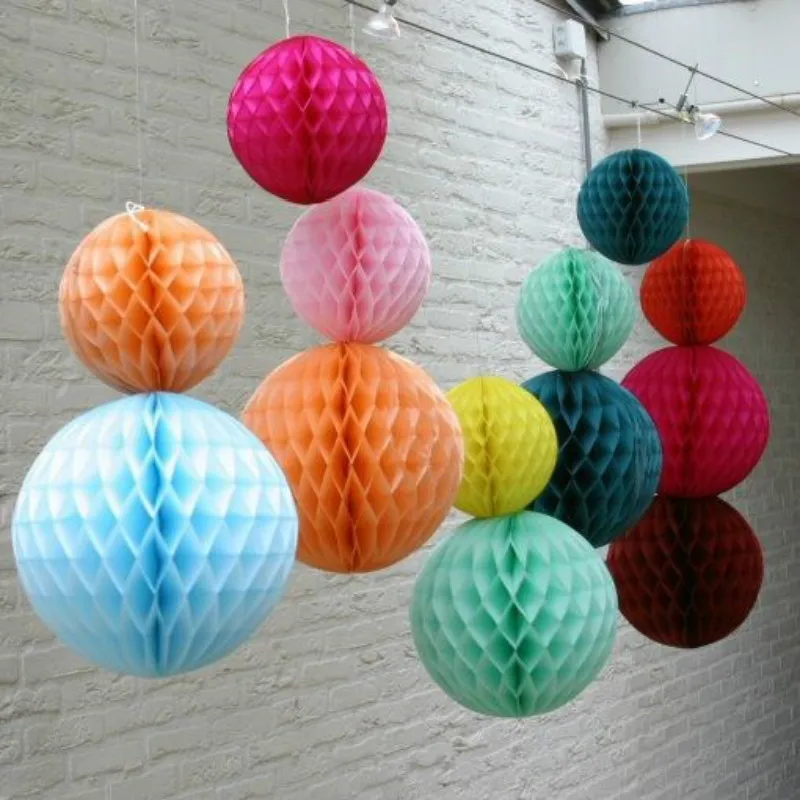 Paper Lantern Tissue Paper Decorations 10/15/20/25/30cm Decorative Tissue Paper Lantern Honeycomb Ball DIY Christmas Home Decor Romantic Wedding Party Supplies Balls
