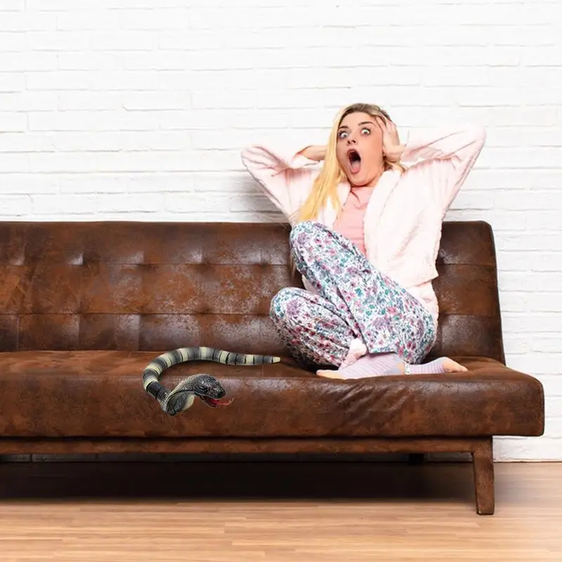 Remote Control Snake Toy RC Fake Rattlesnake Joke Prank Tricky Pranks Toy Fake Snake For Traveling, Parties, Camping and Picnics 3