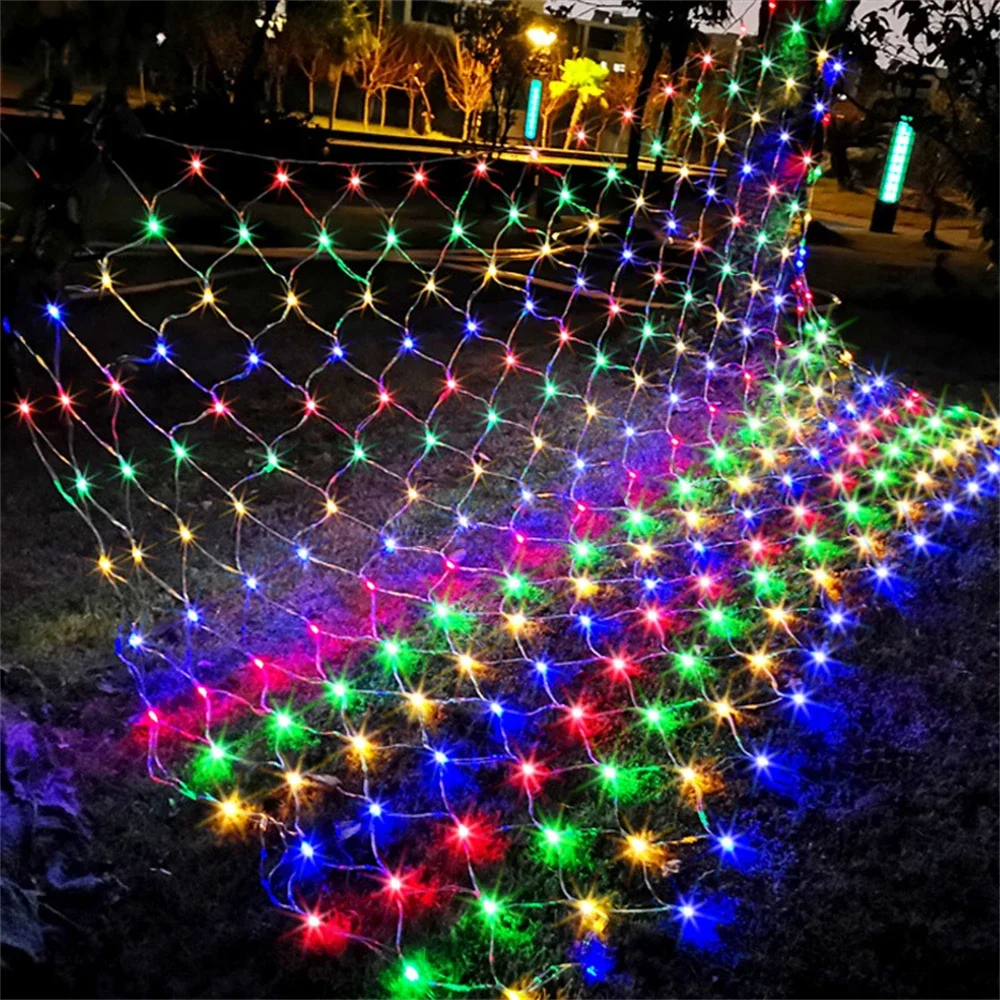 thumbnail image 1 of Luces LED navideñas de malla de red, luces de hadas para jardín al aire libre, guirnalda de luces LED impermeables para decoración de bodas, 3 m/6 m/12 m, 1 of 5