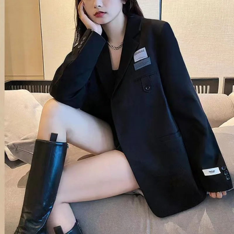 Women Autumn Winter New Small Suit Coat Fashion Elegant Casual Button Pocket Splicing Versatile Look Thinner Long Sleeved Jacket