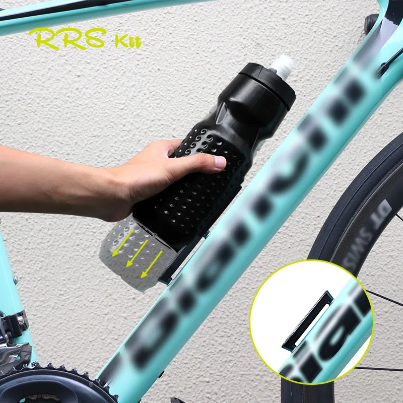 Bicycle Water Bottle Water Bottle Sports Bottle Magnetic bottle mount cage Bike Bicycle Water Bottles out sports Water Bottle710ml Flask Pressing Outdoor Portable