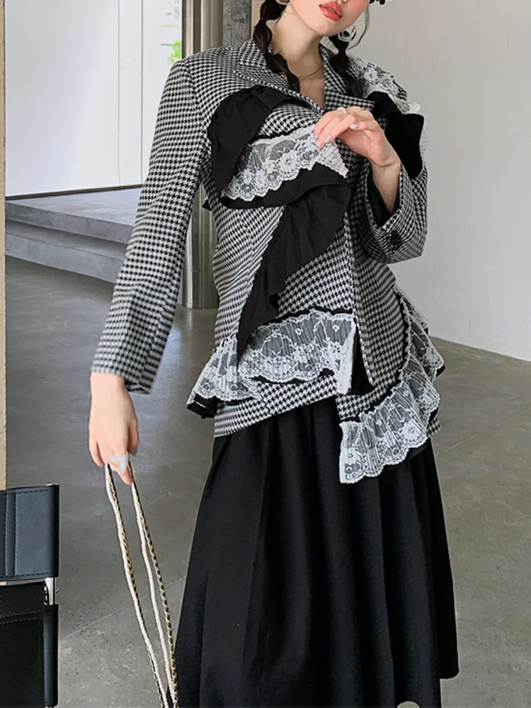 Рисунок 3 - Дизайнерский блейзер в клетку с