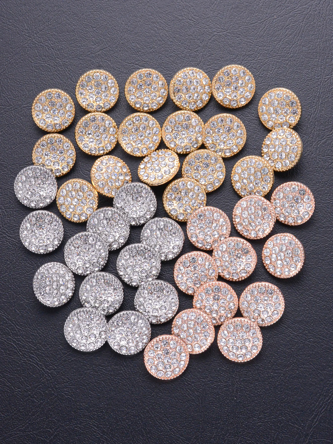 10PCS 럭셔리 크리스탈 버튼 라운드 다목적 장식 DIY 손으로 꿰매는 버튼 여성 의류 코트 가디건 셔츠