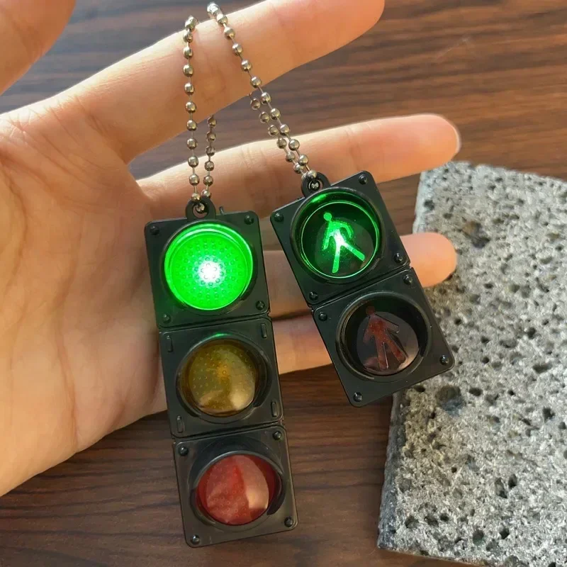 1/2Pcs Mini Traffic Light Keychain Adults Kids Creative