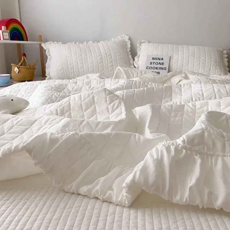 Korean Ruffles Quilted Summer Comforter Set Single Quilt Princess Pleated Quilts Soft Skin-friendly Thin Blanket summer quilt summer quilt set bed comforter