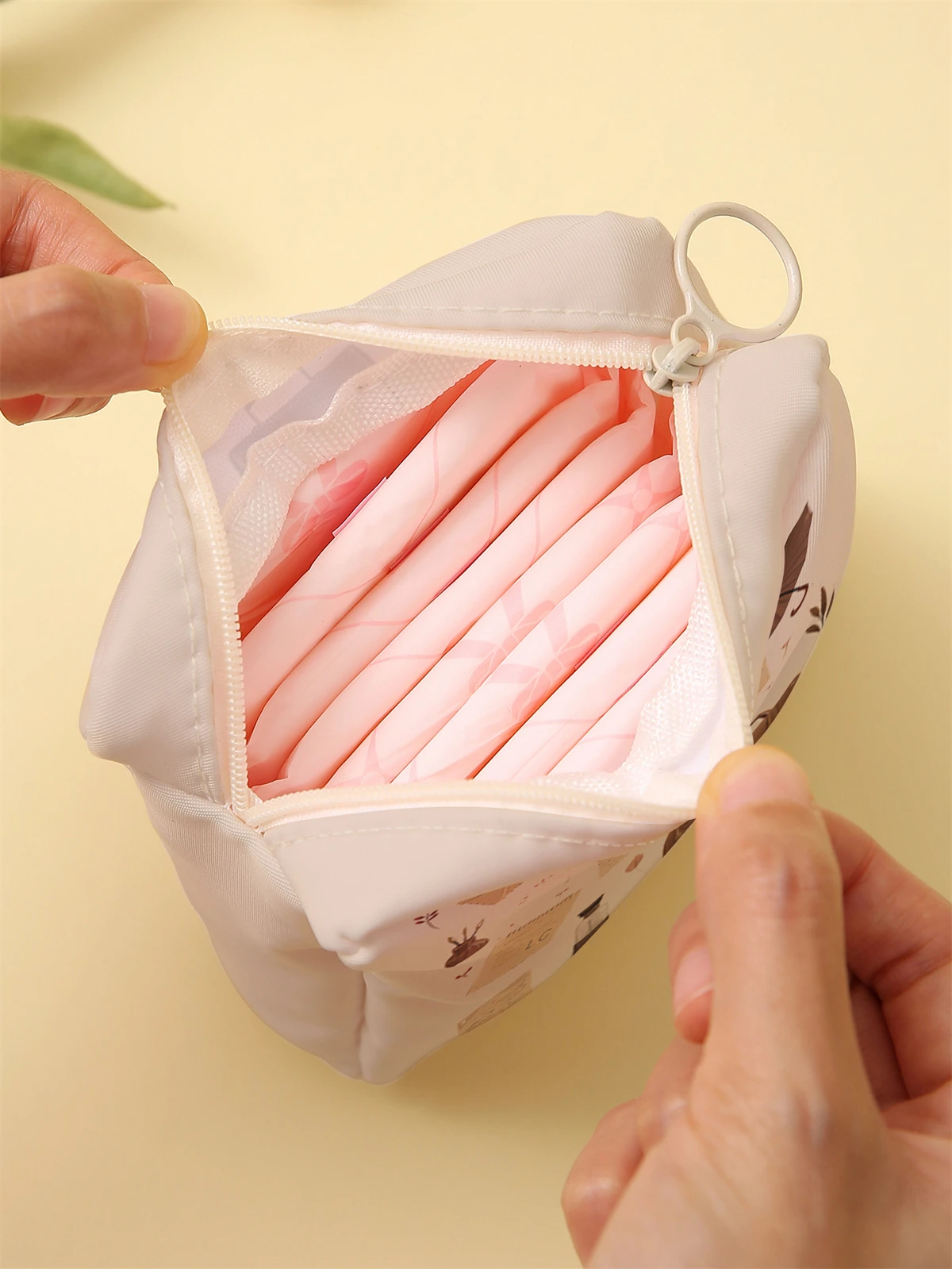Sanitary napkin storage bag, women's lightweight tissue bag, sanitary tissue bag