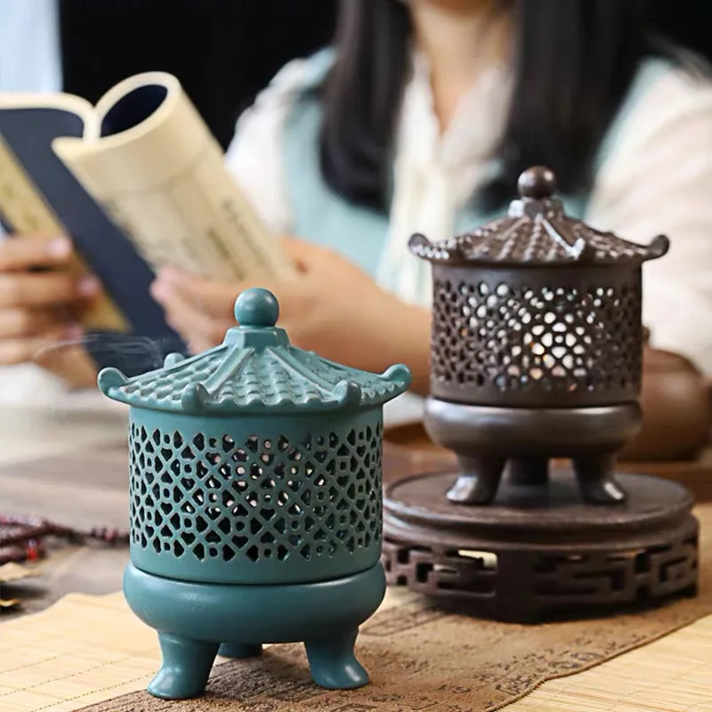 Gutta Disc Incense Burner Chinese Zen Vintage Three-legged Incense Burner Ceramic Tea Ceremony Zen Ornaments Home Decoration