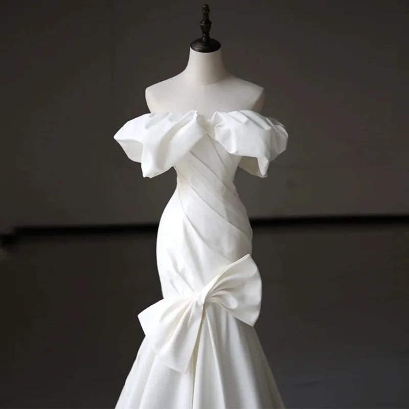 

One-shoulder Wedding Dress 2023 Fall New Trend Bride Princess Wind Fishtail French Dress