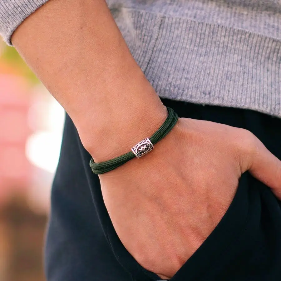 Adjustable Paracord Bracelet For Men Outdoor Survival