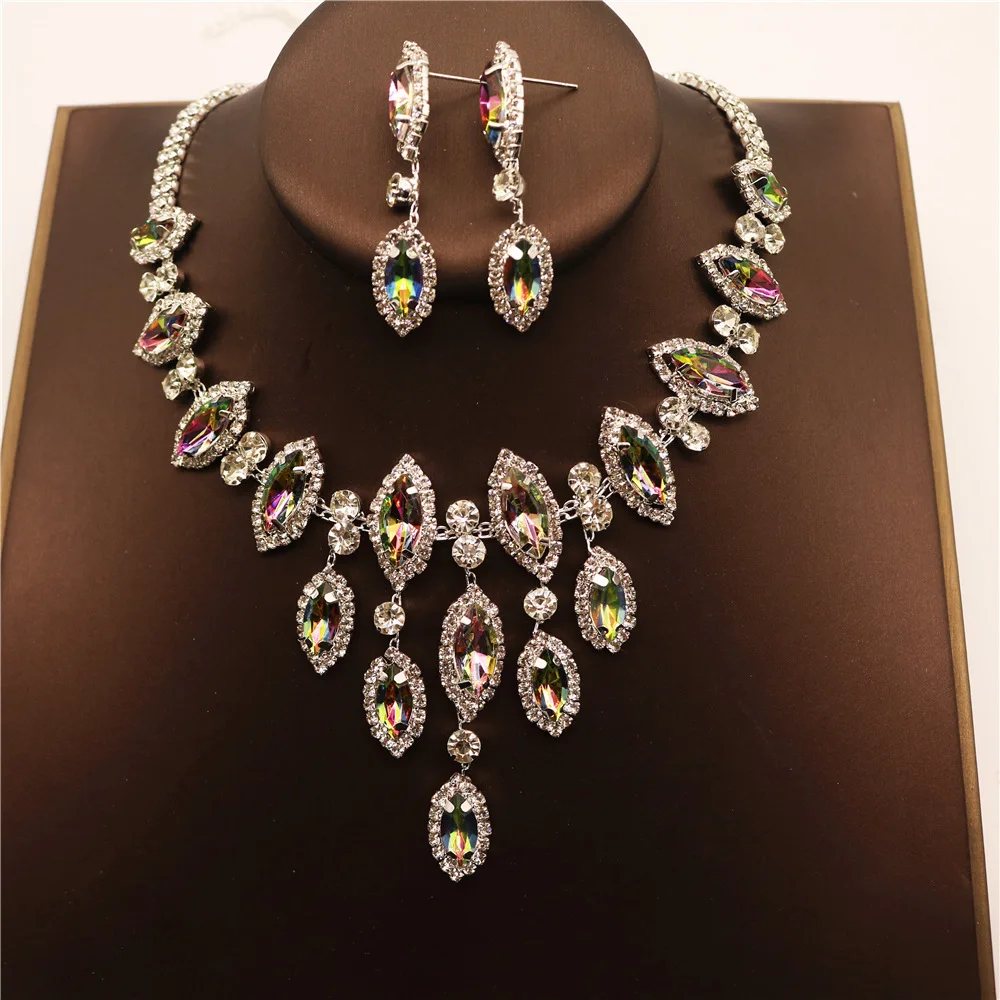 여성을위한 크리스탈 목걸이 목걸이 Choker Collares Para mujer goth цепочка на шею женская 쥬얼리 드롭 목걸이 귀걸이 세트