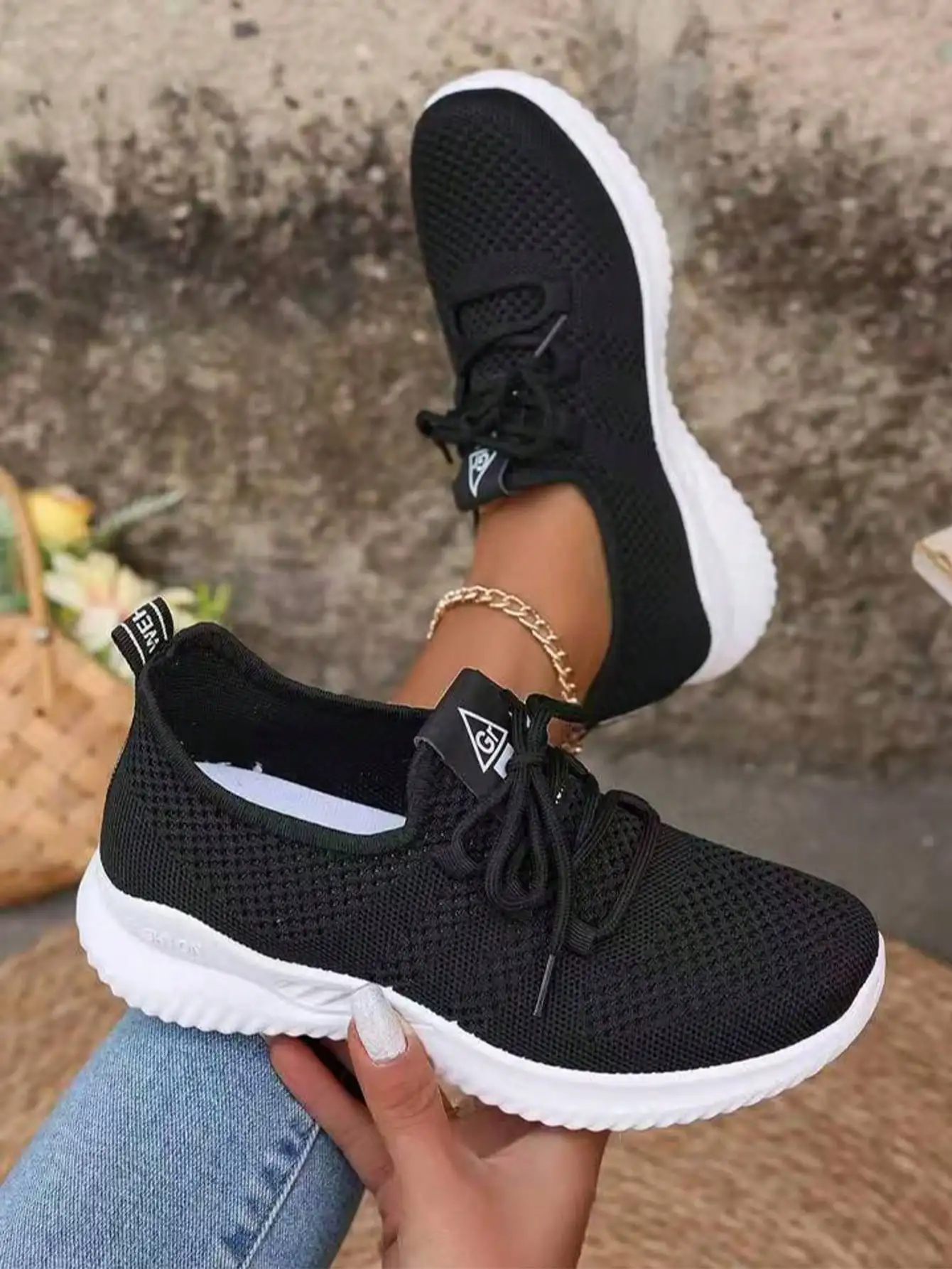 Women's Lightweight Walking Sneakers Breathable Mesh Upper Non-Slip Outsole Comfortable Slip-On Casual Shoes 3