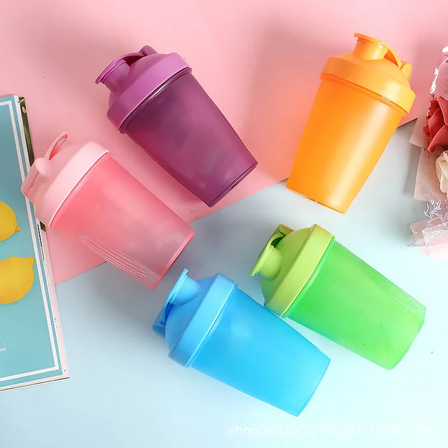 400ml Portable Plastic Drink Cup Shaker Bottles Sport Water Cups Whey Protein Powder Mixer Bottle Fitness Gym Shaker Outdoor