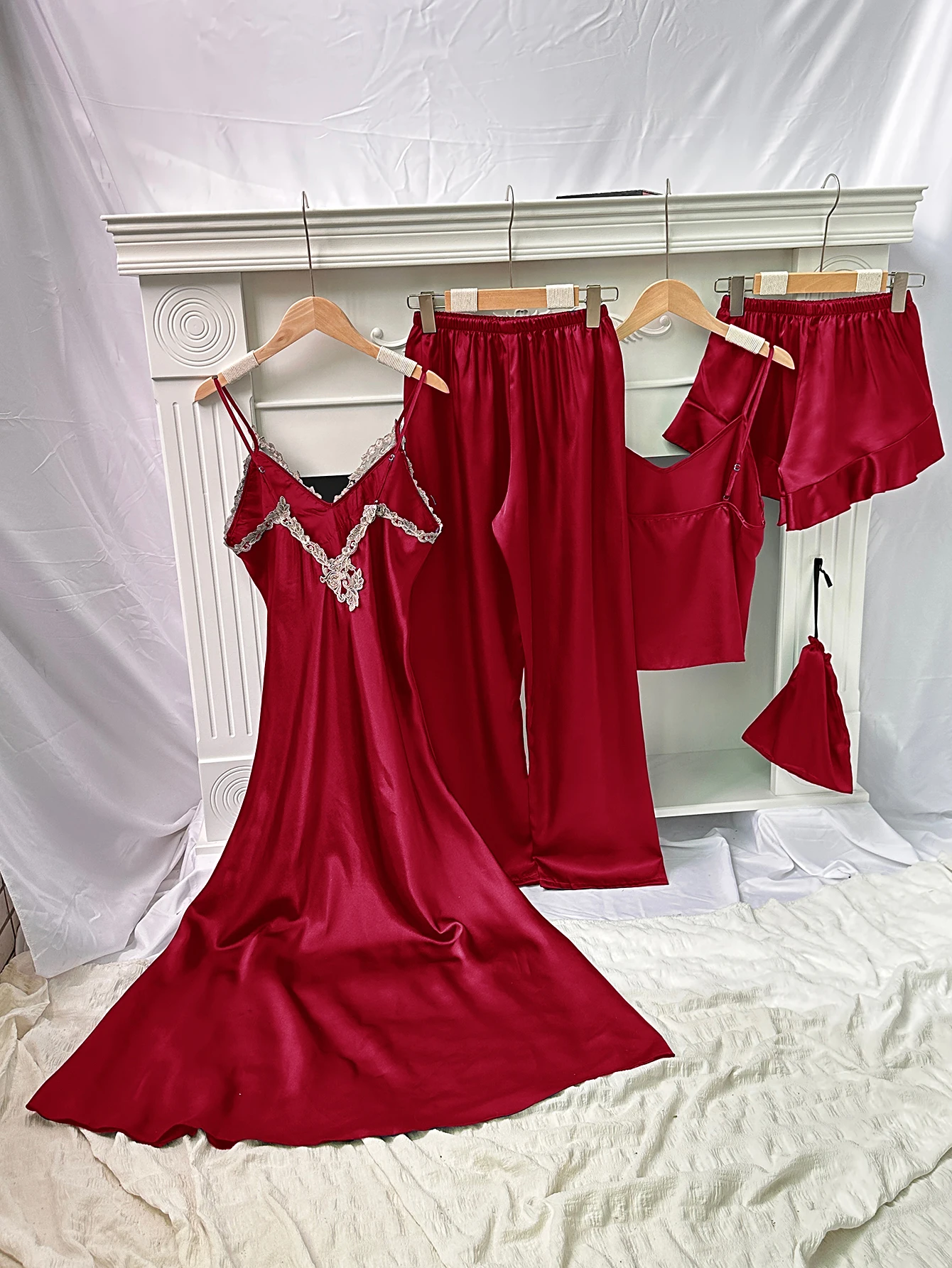 Set da notte in raso - Dettaglio