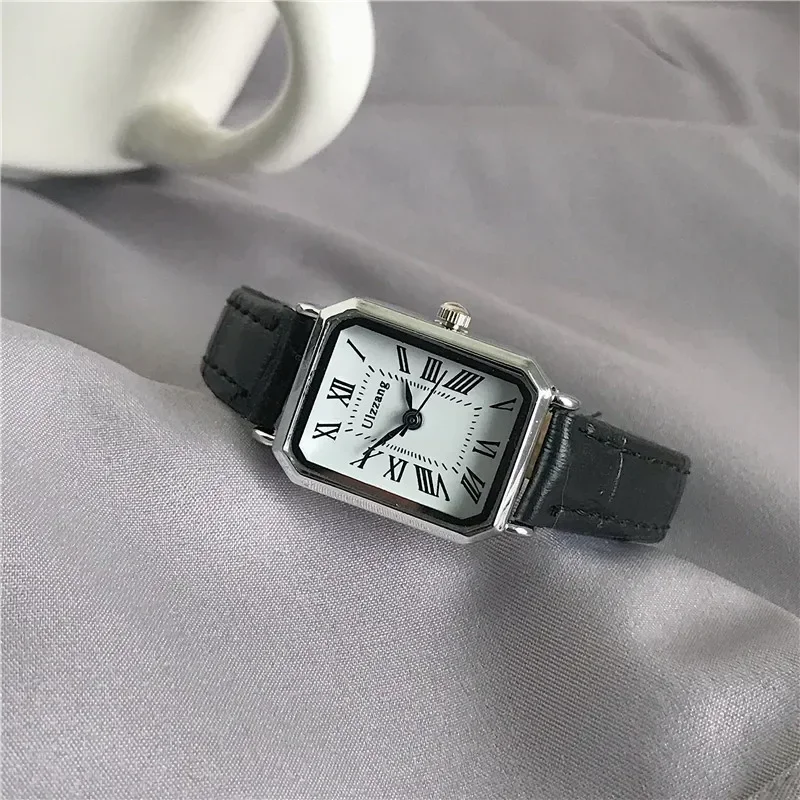 

Retro Watches Classic Casual Quartz Dial Leather Strap Band Ladies Watch Rectangle Clock Fashionable Wrist Watch for Women Reloj