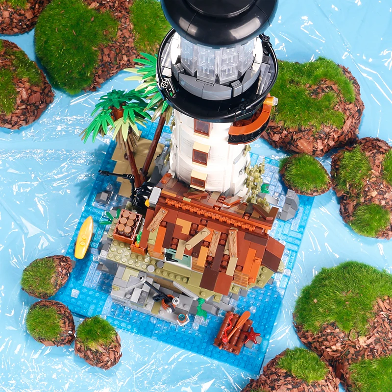 2340PCS Creative Fishing Village Lighthouse Building Blocks 21335