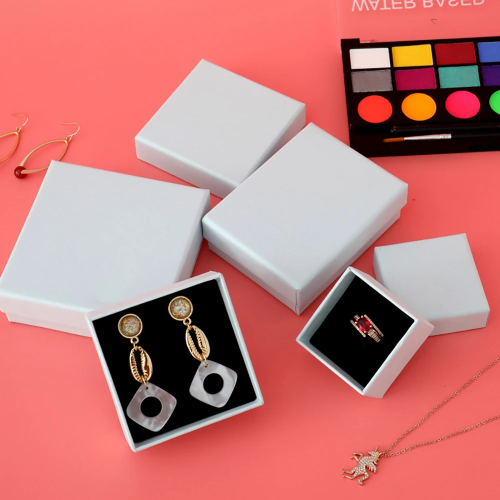 30pcs Bulk Black White Kraft Jewelry Gift Box Cardboard Travel Ring Necklace Earring Packaging Organizer Boxes Case With Sponge