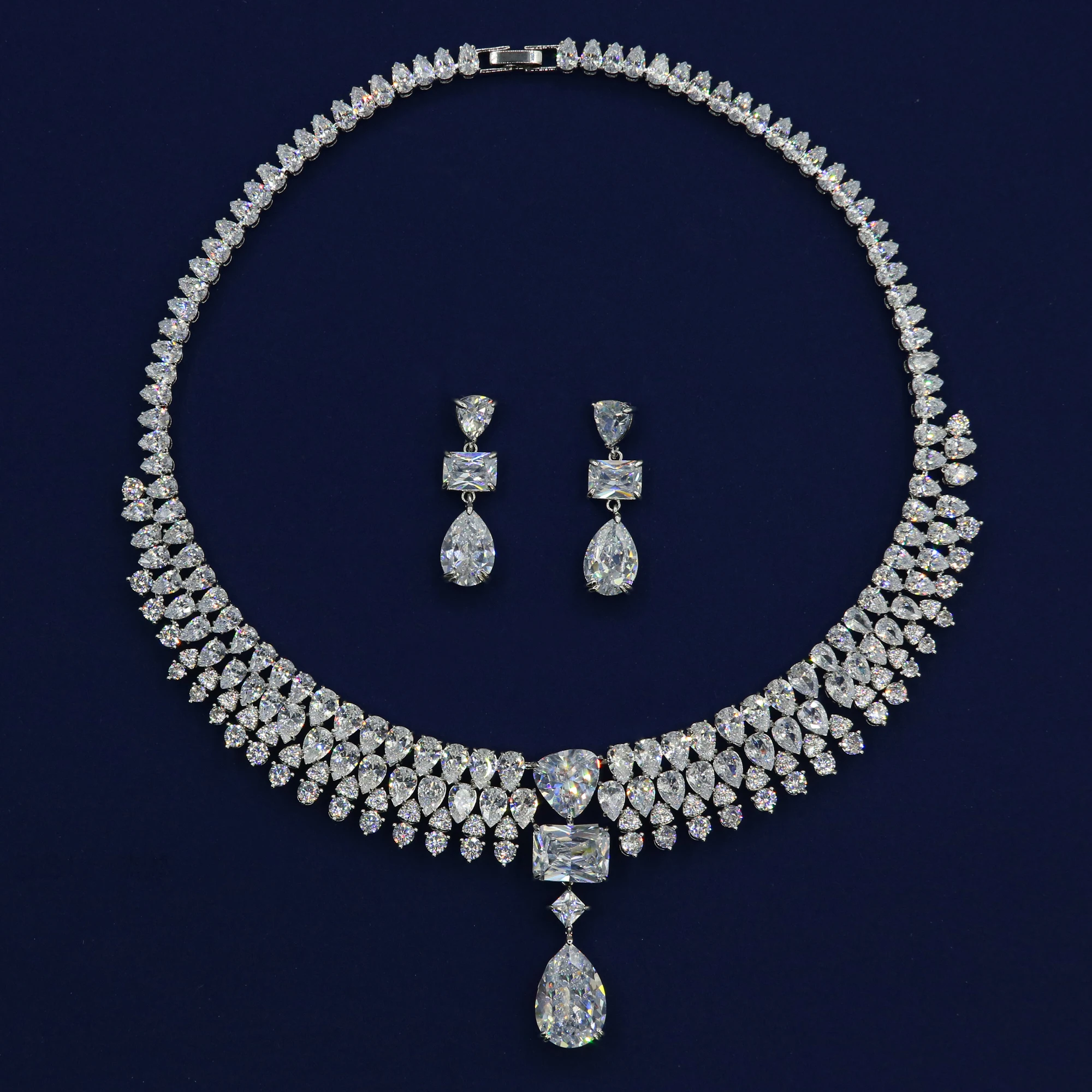 

2023 New Women Delicate Elegant Zircon Necklace Earrings Set Water Drop Pendant Necklace Earrings Bridal Wedding Jewelry