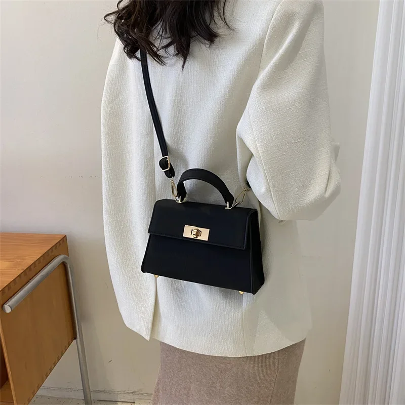 Women's New 2024 Spring Fashion Crossbody Simple Commuter Shoulder Popular Bag