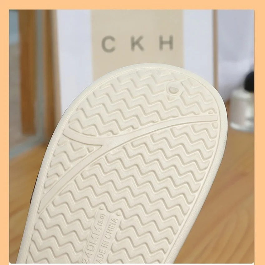 Cotton Fuzzy Slippers Women Home Winter Warm Plush Indoor Ladies Shoes Slides Cartoon Bear Female Kawaii Waterproof Slippers Men