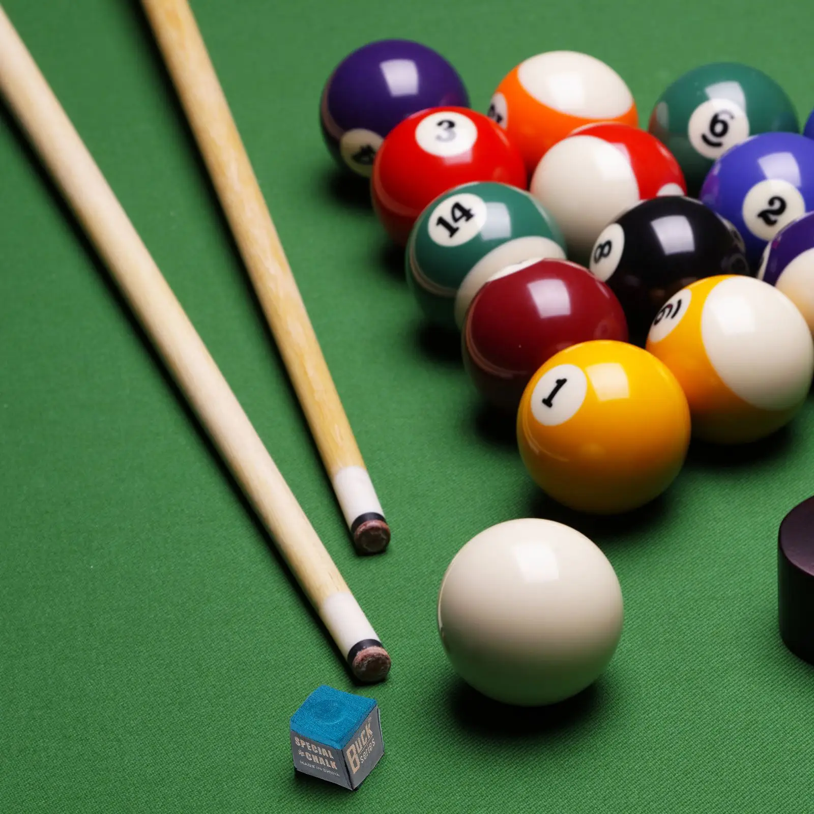 12Pcs Cue Stick Wiping Powder Pool Table Cue Chalk Billiards Playing Accessories