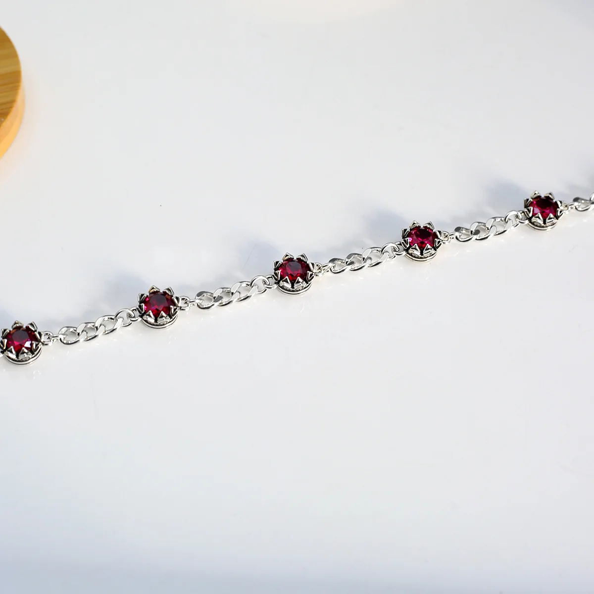 European and American fashion retro garnet red zircon bracelet