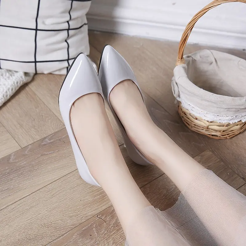 Simple Comfort Low-heeled Pumps Womens 3CM Pointed Cat Heel Pink High Heels Stiletto Bridesmaid Wedding Shoes Career Work Shoes 6