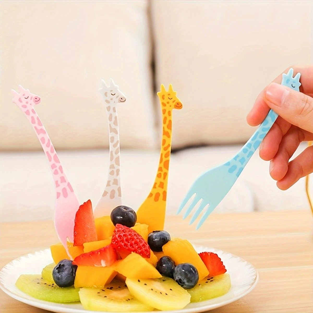 12pcs Reusable Giraffe Fruit Fork Outdoor Use