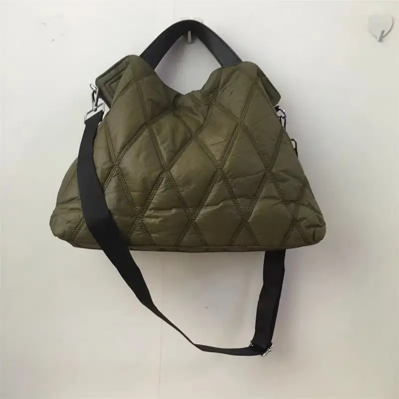 Retro Puffy Quilted Tote Bag Women Unique Down Large Capacity Shoulder Bags Ladies Daily Fashion Versatile Commute Crossbody Bag
