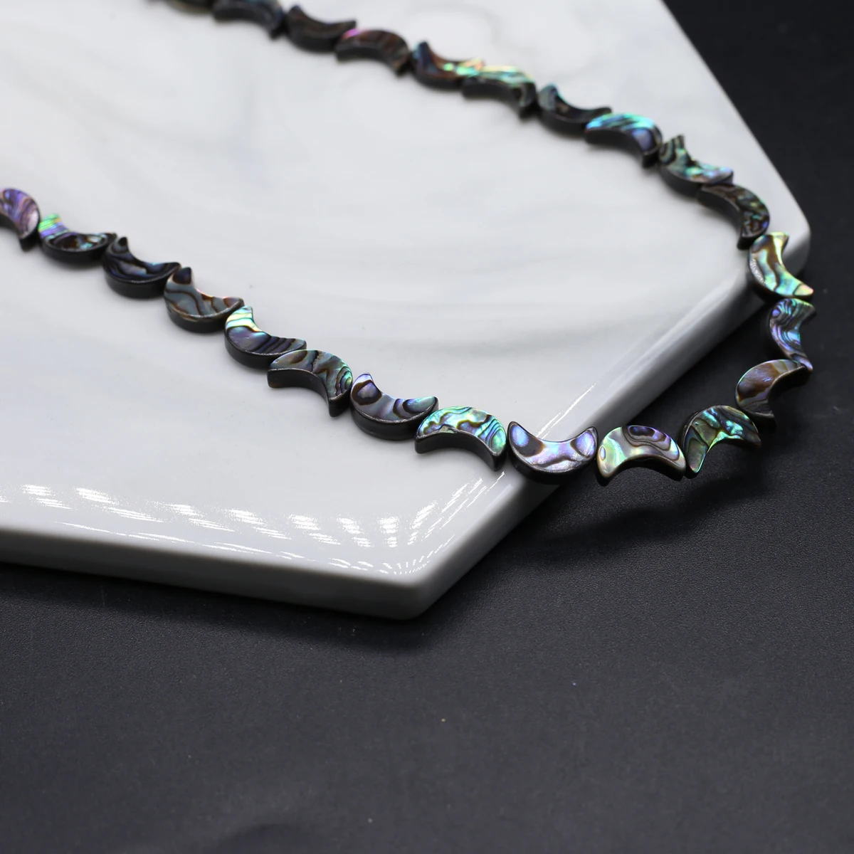 Natural Freshwater Black Shell Beads Moon Shape Loose Spacing Beaded Jewelry Making Necklace Earrings Bracelet Accessories Gift