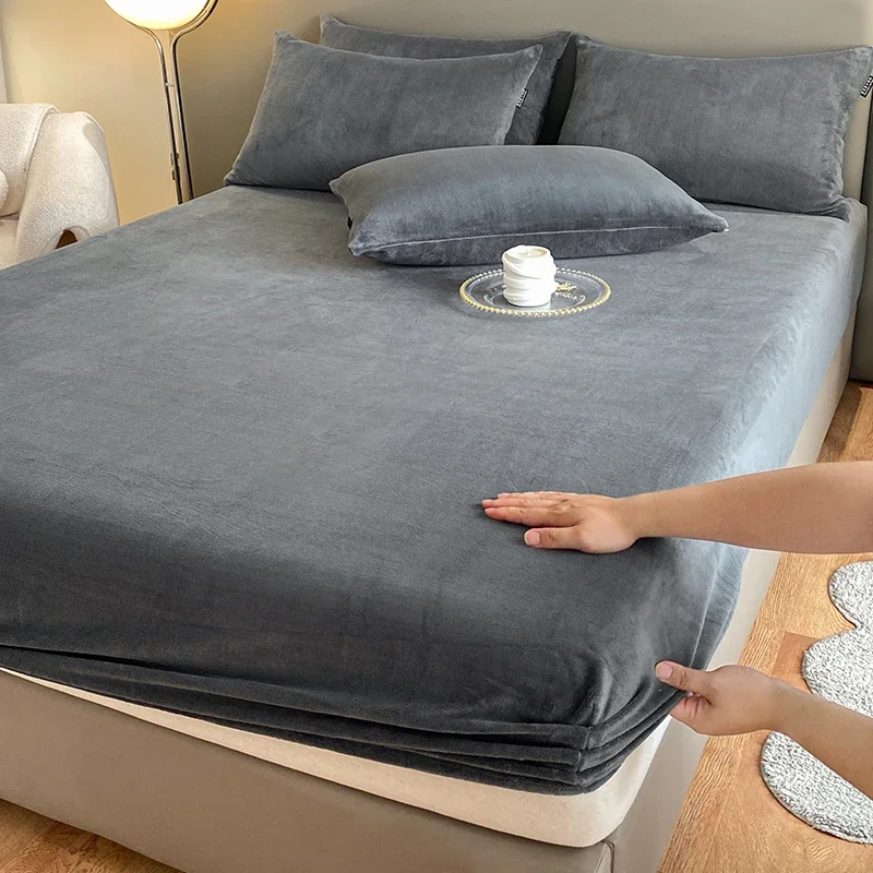Fabric Fitted Sheet Velvet Fabric Fitted Sheet Soft Comfortable Bedspread Solid Color Mattress Cover Winter Warm Fitsheet Flannel Bed Protector
