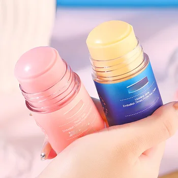 Dry and cracked heels, anti-crack cream,. 1