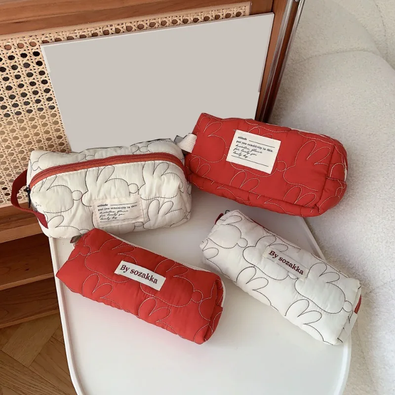 

1PCS Portable Women Cute Small Cosmetic Brush Storage Bags Kawaii Storage Korean Fasihon Lovely Rabbit Pencil Case