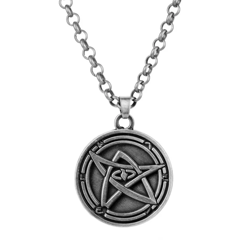 Anime Keychain Pendant Cthulhu Mythology Book of the Dead Seal Charm Necklace Pendant Key Chain