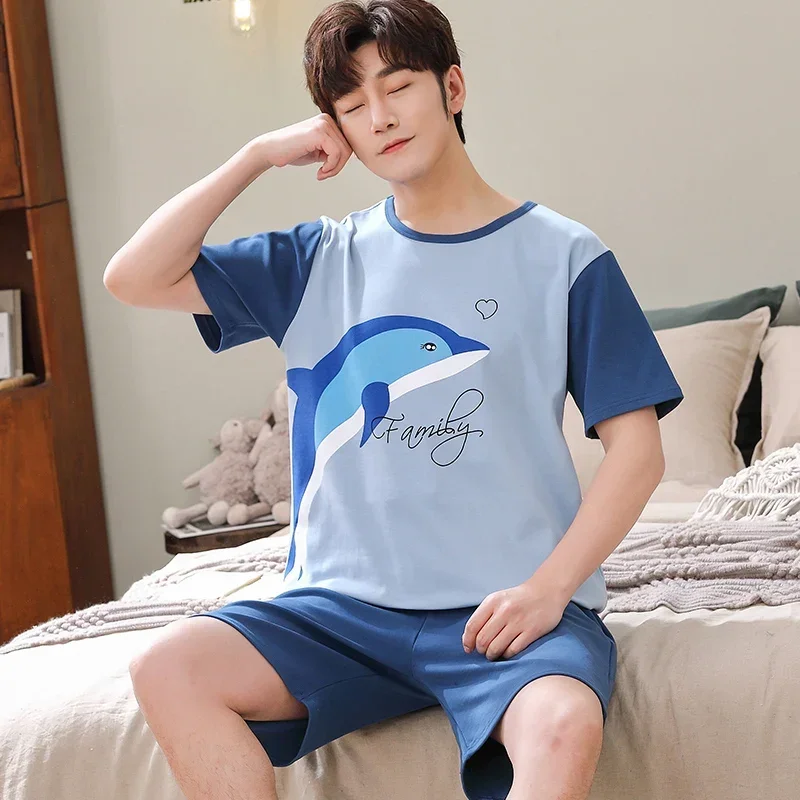 M18