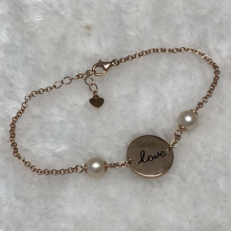 

ELEISPL JEWELRY Love Style Flat Coin & White FW Pearl Bracelet #2300030-3