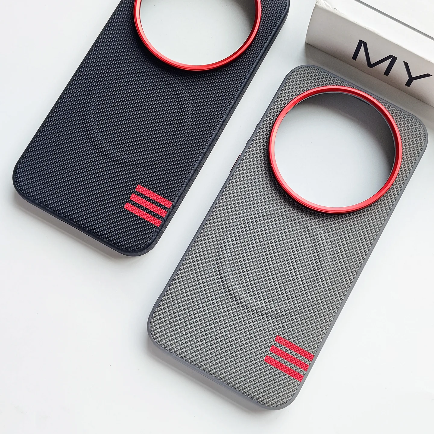 Luxurious Leather Skin-Friendly Drop-Resistant Magnetic Closure Case