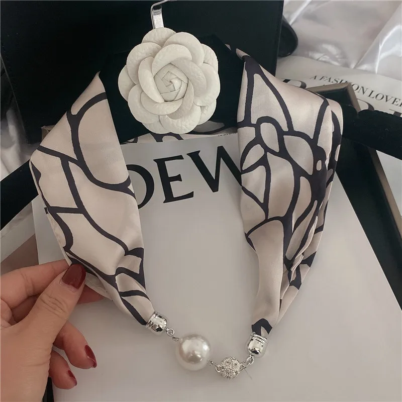 Neuer Sommer-Seidenschal mit Perlenverzierung und Magnetverschluss, vielseitiger Nackenschutz, modischer High-End-Schal, passend zu Hemden, für Damen – Detail 25