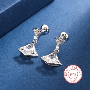 절묘한 925 실버 도금 여성 귀걸이, 세련된 반짝이 지르콘 주얼리, 기념일 선물, 하이 퀄리티 파티 한국 귀걸이