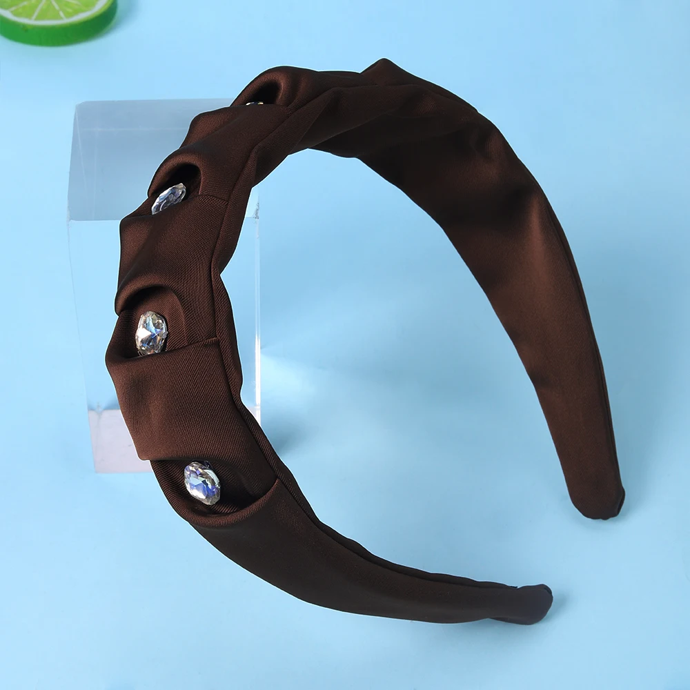 Рисунок 5 - Женская атласная лента для волос