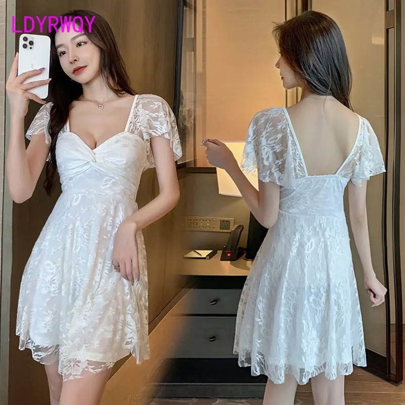 

2022 New style nightclub dress with V-neck and waistband, showing slim and flying sleeves, sexy dress