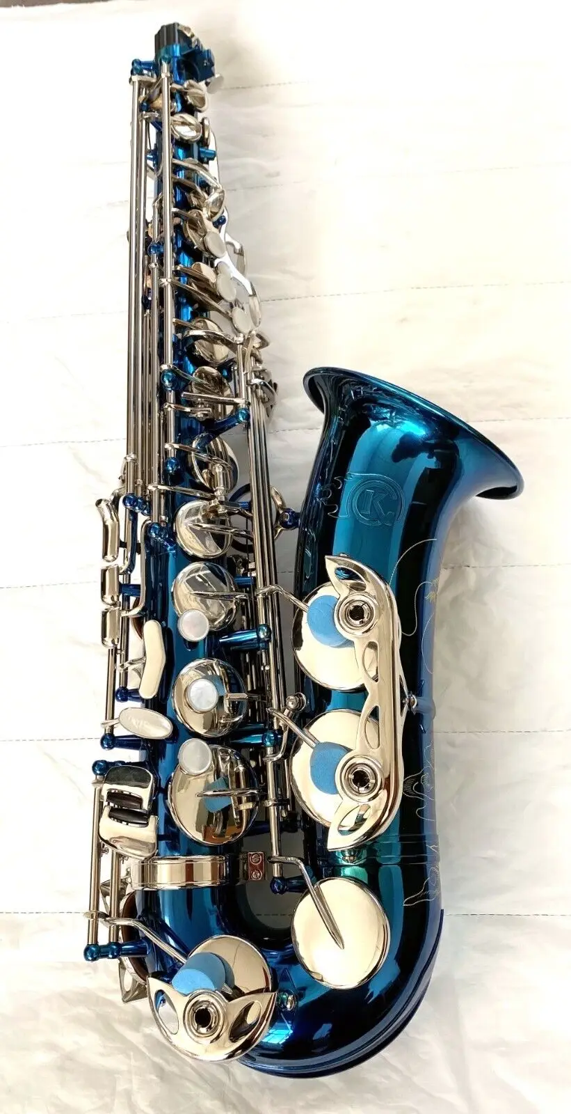 Easter Music intermediate blue glossy lacquered alto saxophone with nickel keys
