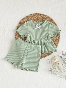 Set per Neonati Verde Chiaro, Top a Righe + Pantaloni, Adatto per Bambine da 0-9 Mesi, Set Comodo e Casual, Abbigliamento per Neonati