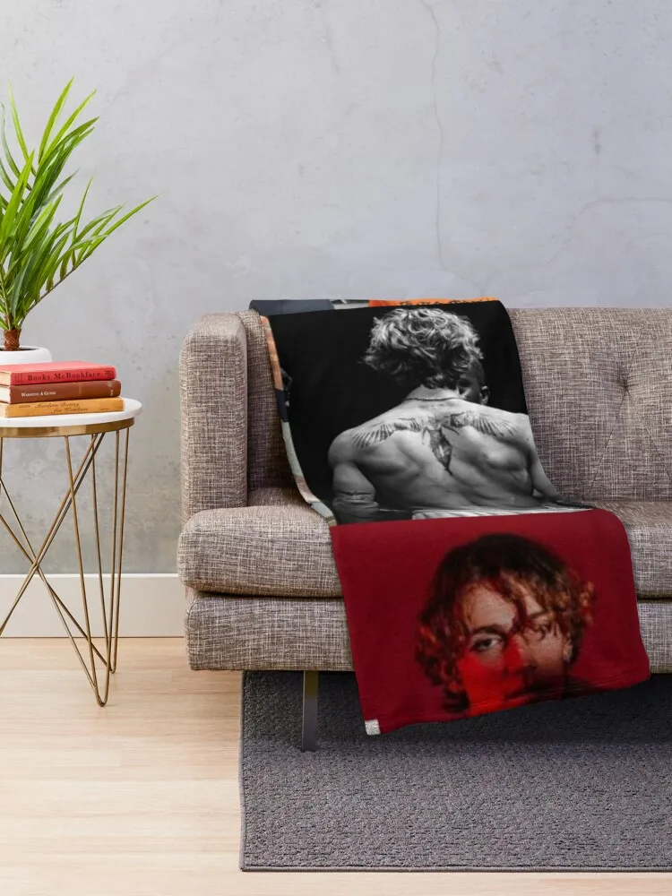 ��� ��Ŀ �ݶ��� �β��� ���� Ŀ�� ���, ū ���� ��Ʈ ��Ƽ�� ���