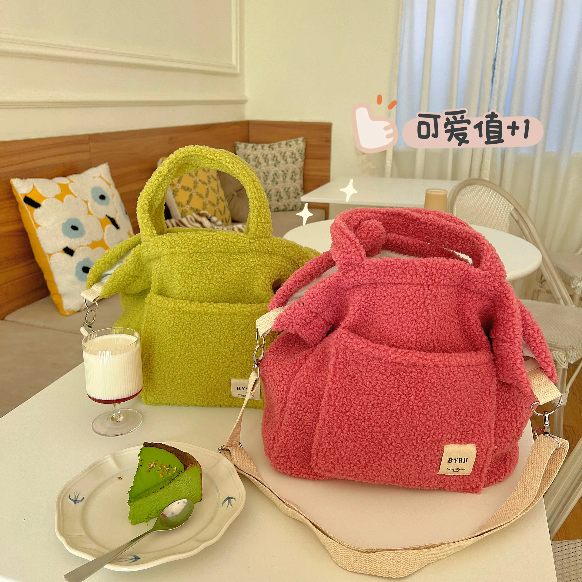 

Новая зимняя плюшевая сумка для женщин, однотонные сумки через плечо из искусственной овечьей шерсти для женщин, сумки и кошельки, вместительная сумка-тоут