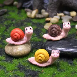 Resin Small Snail Figurine Garden Decoration Cute Animal Kawaii Snail Model Creative Simulation Mini Ornament Outdoor